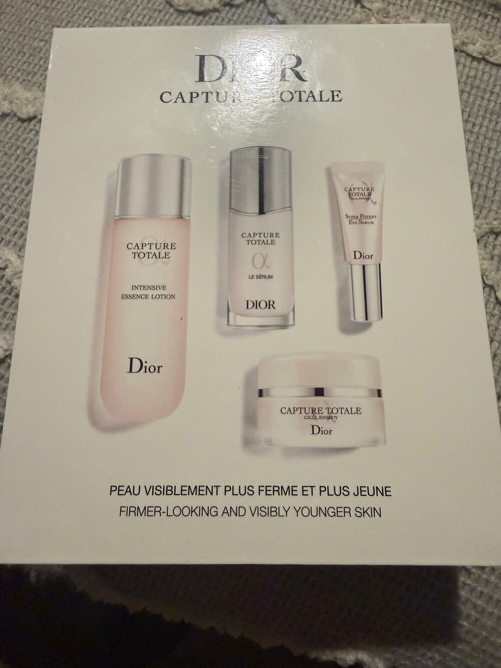Dior Capture Totale The Youth-Revealing Discovery Ritual Skincare Gift Set